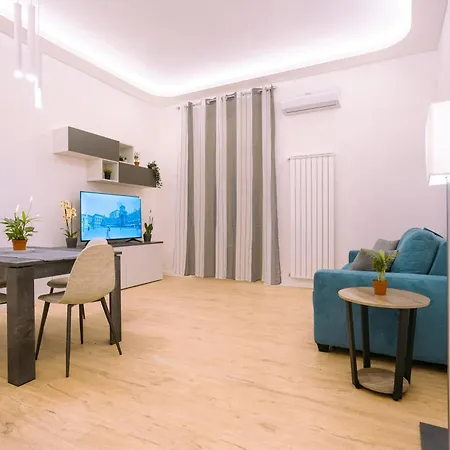 Apartment Song House Centro Storico 5 Pax Naples